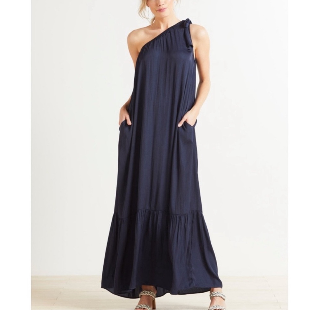 EVER EVE Elegant Navy One-Shoulder Maxi Dress.